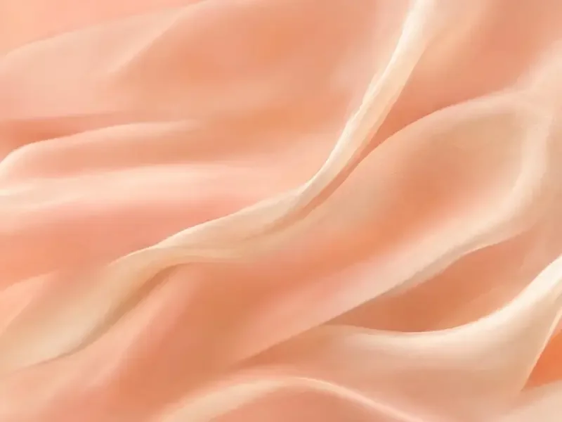 柔软蜜桃粉丝绸的抽象褶皱与奶油色高光，每日吃瓜网理智吃瓜配图